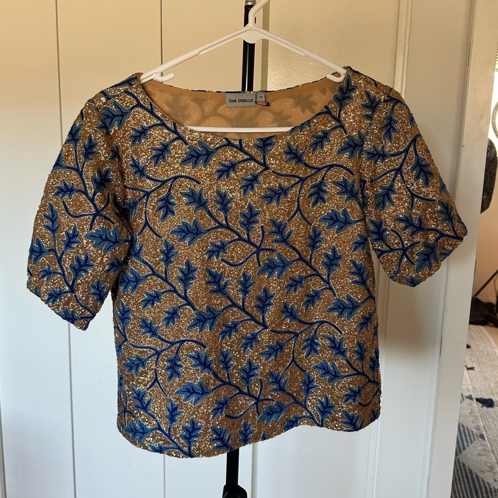 The Odells (Anthropologie) Blue and Gold Sequined Embroidered Women's Top XS
